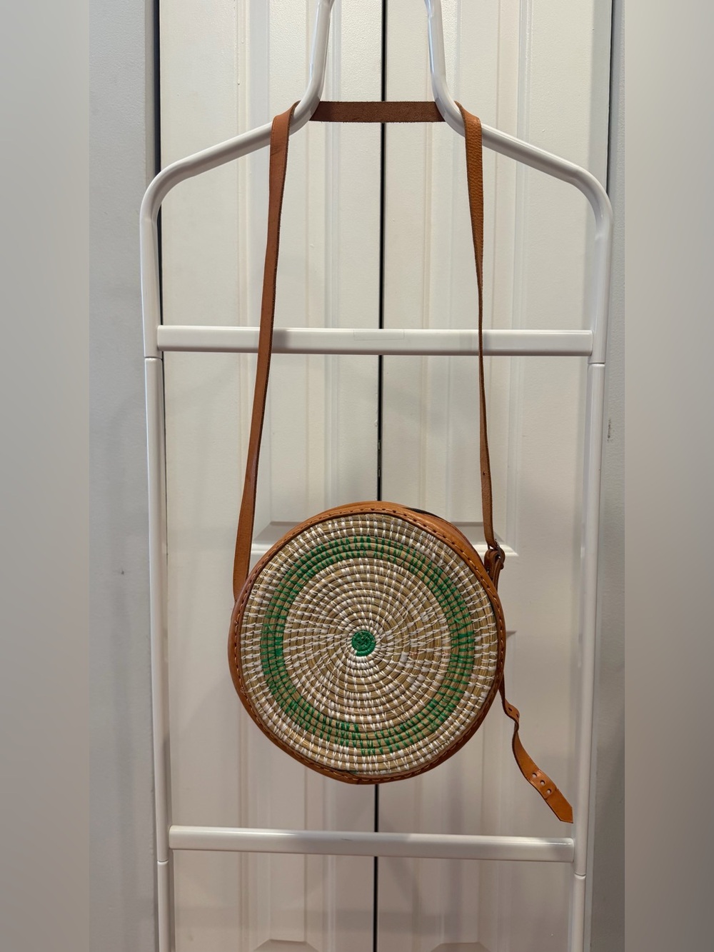 Leather Rattan Bag Purse Circle Green Beige Adjustable Strap